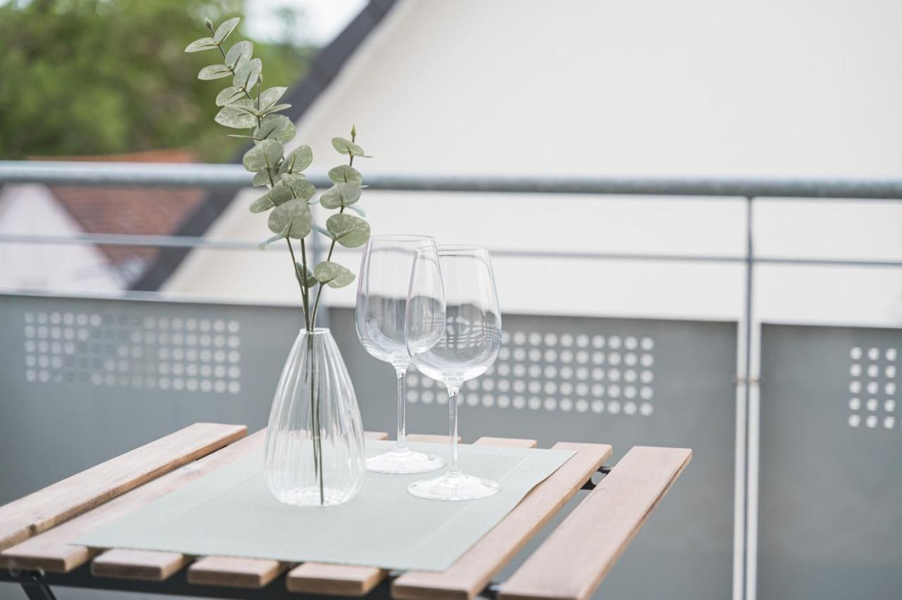 Design-Apartment - Kueche - Balkon - Tiefgarage Leinfelden-Echterdingen Eksteriør bilde